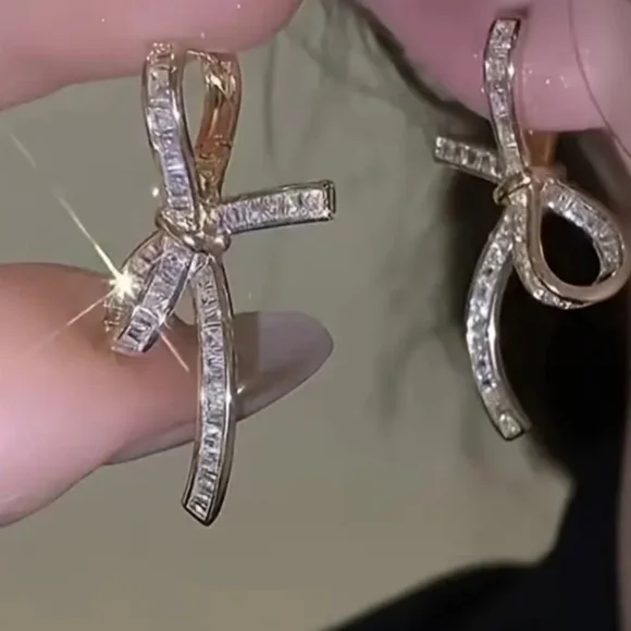 Earrings - Picture 7 of 8